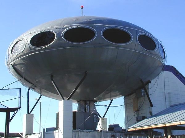 Odyssey 2001 Tampa spaceship nightclub structure in Florida